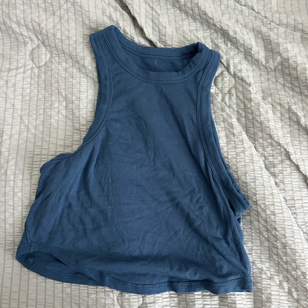 Lululemon hold tight cropped tank size 6